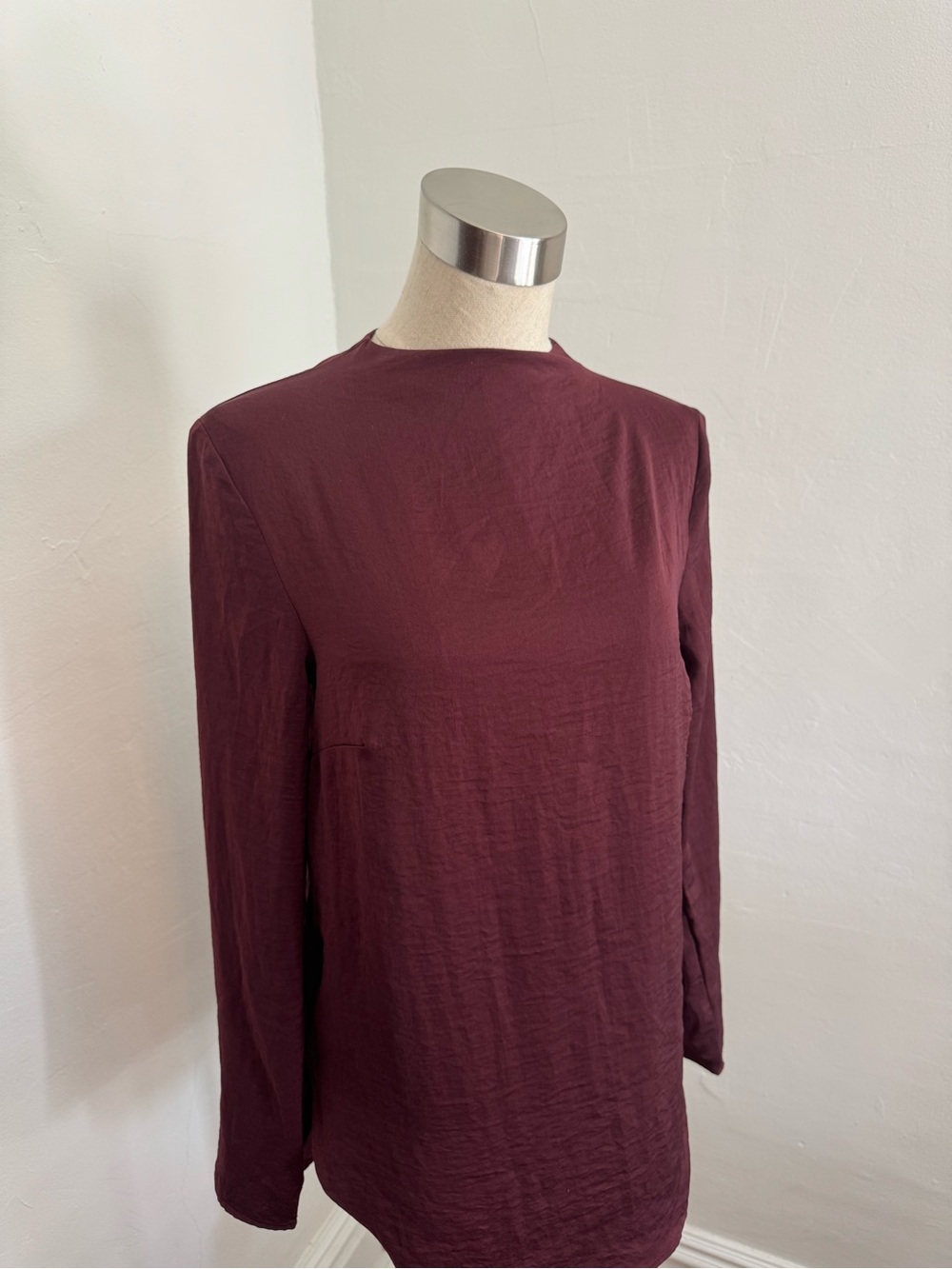 H&M Women's Long Sleeve Mockneck Blouse in Burgundy